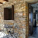 Stunning Seafront In Kea Apartamento