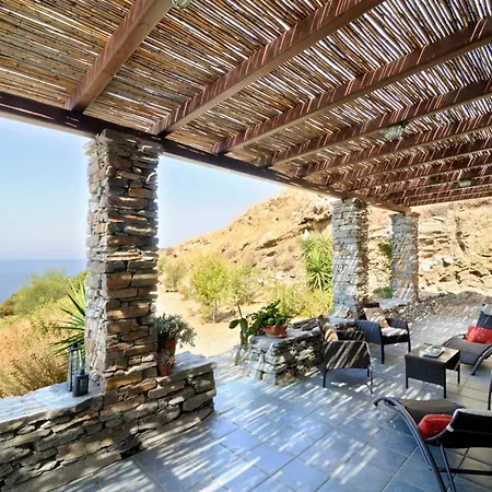 Stunning Seafront In Kea