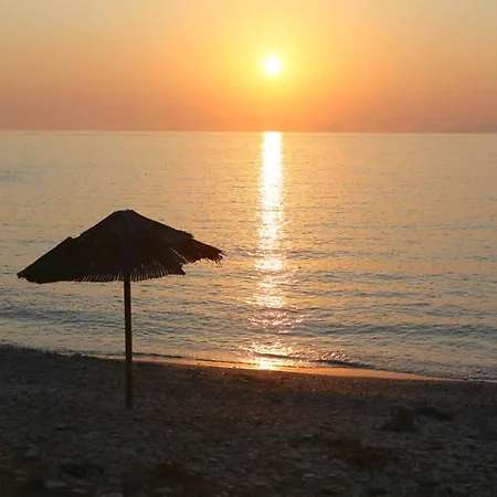 Appartamento Stunning Seafront In Kea