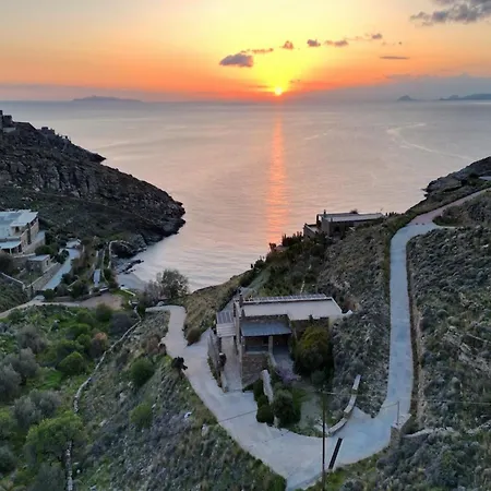 Stunning Seafront In Kea Appartamento *