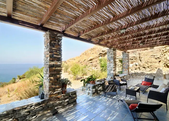 Stunning Seafront In Kea