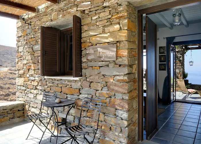 Stunning Seafront In Kea アパート