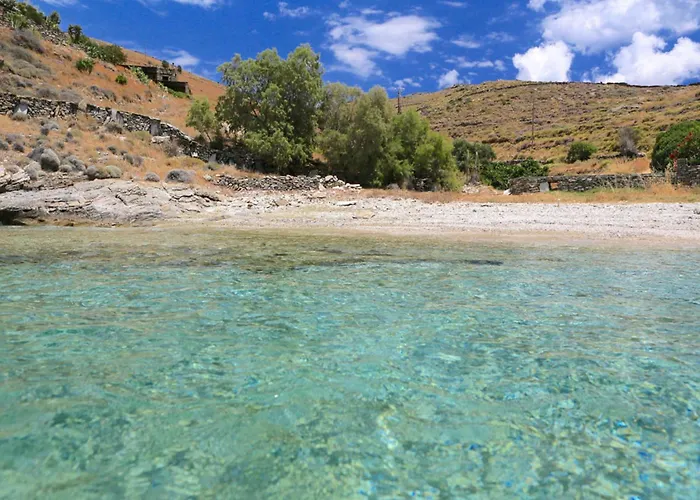 Stunning Seafront In Kea