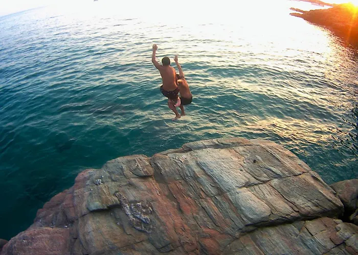 Stunning Seafront In Kea