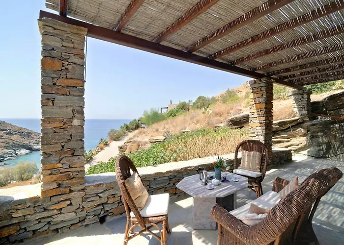 アパート Stunning Seafront In Kea Korissia