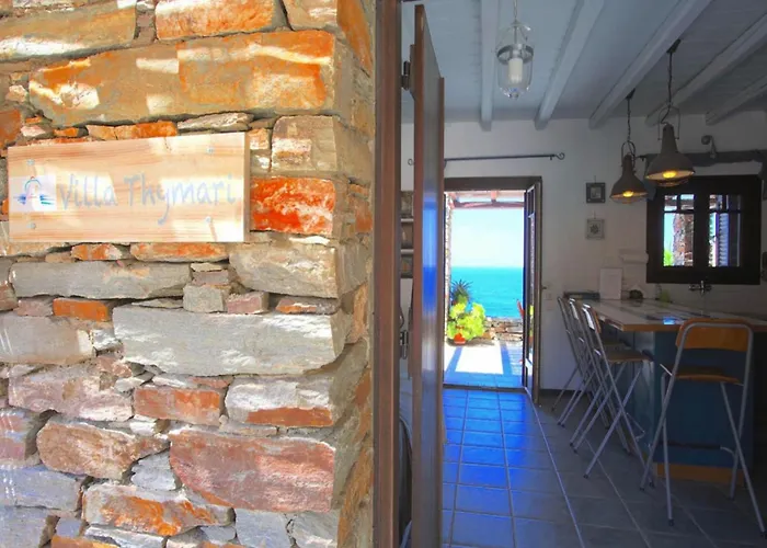 Stunning Seafront In Kea アパート Korissia