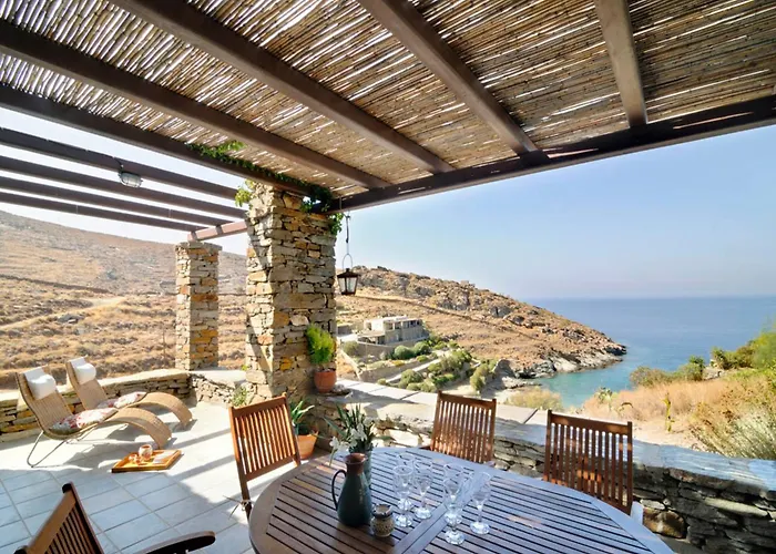 Stunning Seafront In Kea *