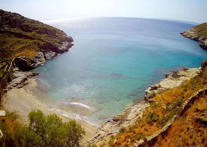 Stunning Seafront In Kea *