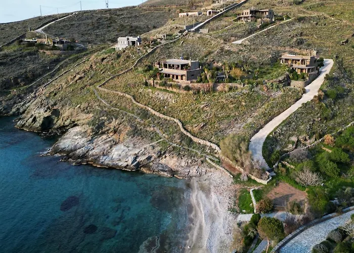 Stunning Seafront In Kea *