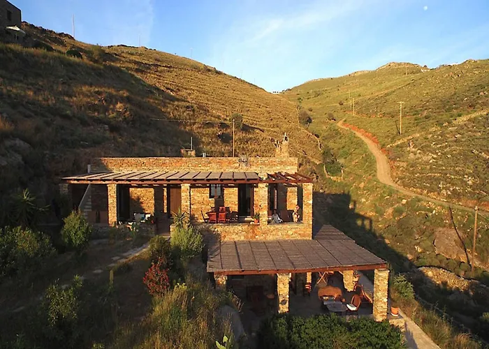 Stunning Seafront In Kea Appartamento